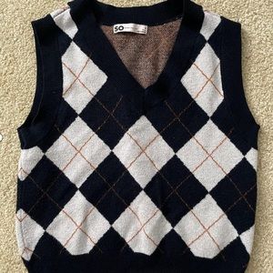 Cropped sweater vest